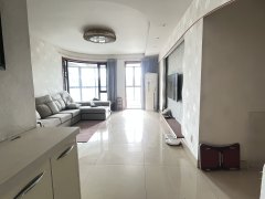 飞虹丁香花园 3室2厅2卫 130.30m² 2700元/月