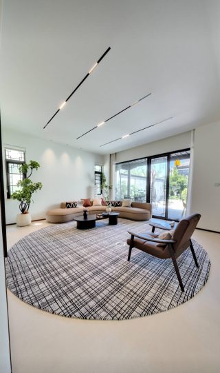 绿城七里香溪 5室3厅4卫 303.06m² 1580万