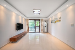 飞虹丁香花园 3室2厅2卫 131.67m² 158万