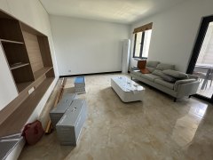 公望公寓 2室2厅2卫 101.40m² 2200元/月