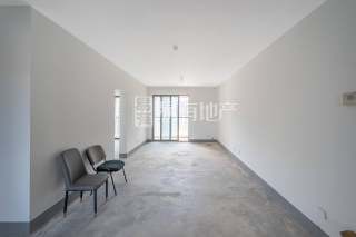 秦忆荣府北区 3室2厅1卫 96.00m² 115万