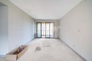 九龙仓世纪华府 3室2厅2卫 129.00m² 185万