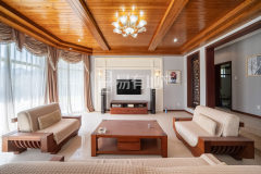 金都富春山居(别墅) 5室2厅3卫 279.59m² 1680万