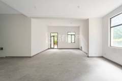 野风山小镇 4室2厅2卫 302.00m² 800万