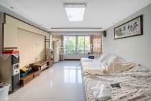 中光花园 4室2厅2卫 139.00m² 150万