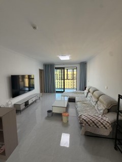 春珑华裕府 4室2厅2卫 150.00m² 2600元/月