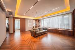 银湖新语公寓 4室2厅2卫 126.29m² 284万