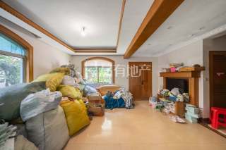 紫云山庄(别墅) 4室2厅3卫 178.17m² 378万