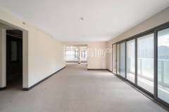 融创微风之城(公寓住宅) 4室2厅2卫 139.00m² 142万