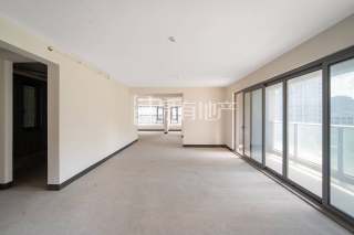 融创微风之城(公寓住宅) 4室2厅2卫 139.00m² 142万