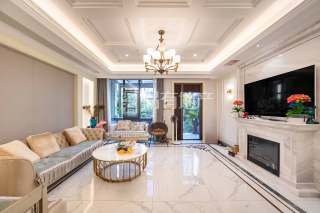 富春硅谷麓园(别墅) 4室2厅4卫 135.54m² 525万