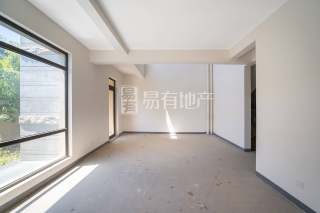 万科玖望(别墅) 4室2厅3卫 180.08m² 498万