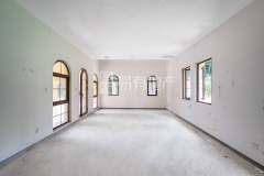 清源上林湖(别墅) 5室2厅4卫 306.85m² 950万