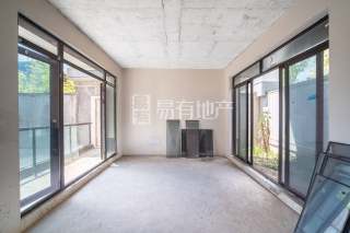大城小院(别墅) 4室2厅4卫 108.35m² 285万