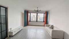秦忆荣府南区 3室2厅2卫 110.00m² 2000元/月