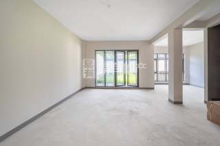 绿城七里香溪 4室2厅2卫 189.19m² 950万