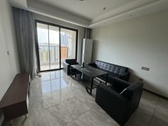 西郊半岛(公寓住宅) 3室2厅2卫 92.13m² 2800元/月