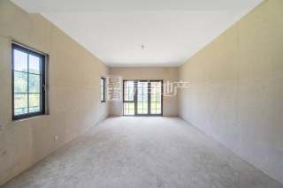 清源上林湖(别墅) 5室2厅4卫 249.00m² 750万