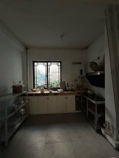 九龙一号 4室2厅3卫 318.00m² 5100元/月