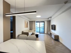 江上臻园 1室1厅1卫 80.00m² 2600元/月