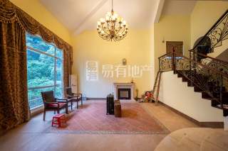 秀水山庄 5室2厅4卫 410.93m² 1068万