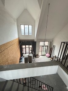 富春红郡(公寓住宅) 4室2厅3卫 185.87m² 350万