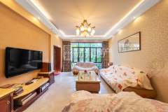 秀水山庄 5室2厅3卫 266.38m² 890万