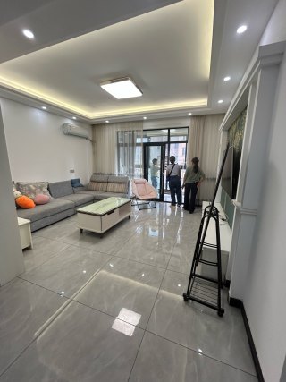 施家园花苑 2室2厅1卫 90.00m² 2500元/月