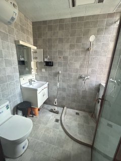 施家园花苑 2室1厅1卫 62.36m² 1900元/月