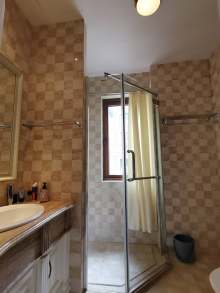 万科公望 4室2厅5卫 346m² 15000元/月