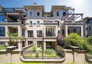云水山居(别墅) 4室3厅3卫 210.36m² 350万