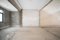 富春壹号苑排屋 3室2厅3卫 204m² 750万