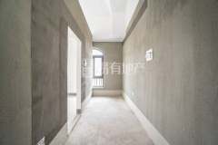 富春壹号苑排屋 5室2厅4卫 204m² 850万