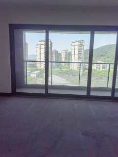 融创微风之城(公寓住宅) 4室2厅2卫 133.00m² 199万