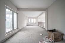 富春江花苑 5室2厅5卫 401.23m² 1300万