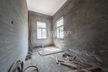 富春江花苑 5室2厅5卫 373m² 1080万