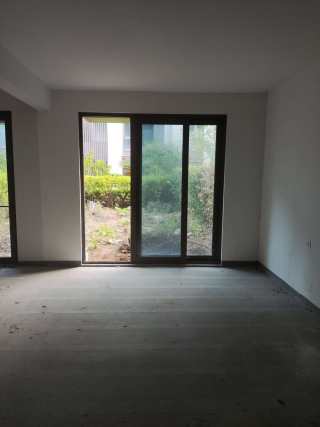 融创微风之城(公寓住宅) 4室2厅2卫 135.00m² 329万