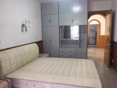 富阳老小区 2室2厅1卫 70m² 1800元/月