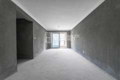 中天富春诚品二期 3室2厅2卫 95.23m² 149万