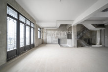 绿城富春玫瑰园 5室2厅4卫 255m² 650万