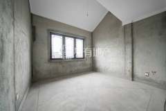 绿城富春玫瑰园 6室3厅3卫 282.54m² 1070万