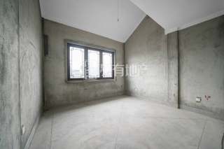 绿城富春玫瑰园 6室3厅3卫 282.54m² 980万