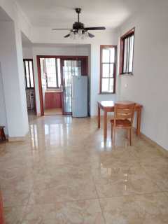 梓树花苑 1室1厅1卫 60m² 2500元/月