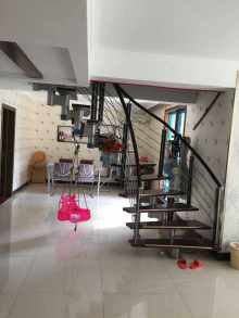 百合春秋苑 3室2厅2卫 159.2m² 268万