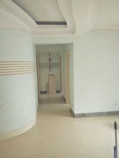 公安花苑 3室2厅2卫 127m² 230万