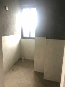 富阳老小区 4室2厅3卫 158m² 330万