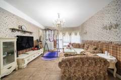 飞虹丁香花园 4室2厅2卫 166.00m² 198万