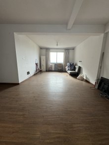 虎山雅苑 3室2厅2卫 134.19m² 2300元/月