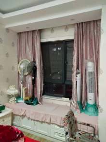 宝龙广场 3室2厅2卫 97.47m² 245万