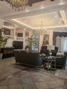 山水华庭 4室2厅3卫 287m² 998万